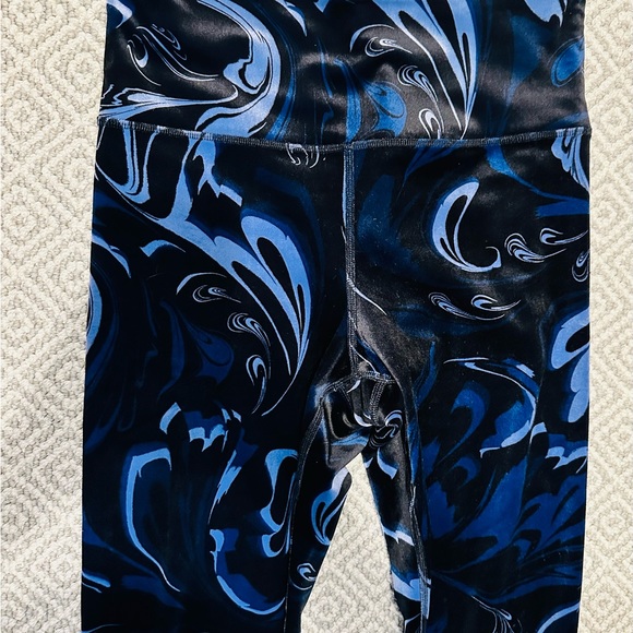 Athleta Size S Elation velvet tight. Matching bra listed separately - Picture 3 of 6